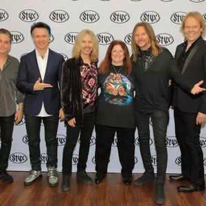 Meet your Posher, Gwynne